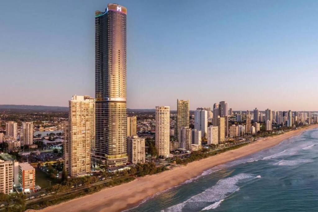 Sea Fever - Lv 65 Skyhome On Ocean Meriton Apartment