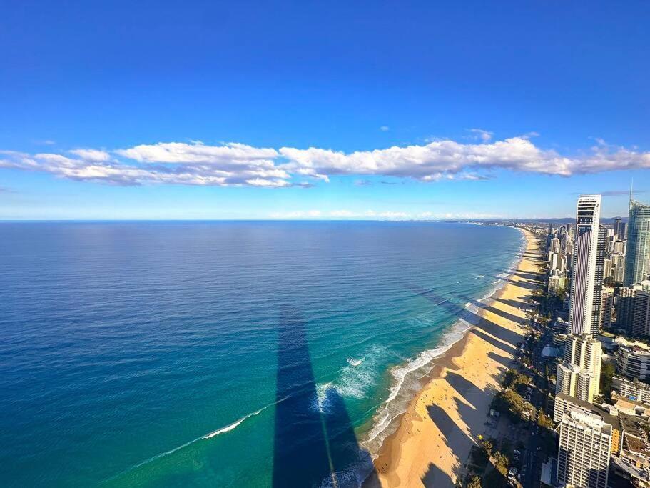 Sea Fever - Lv 65 Skyhome On Ocean Meriton Apartment *
