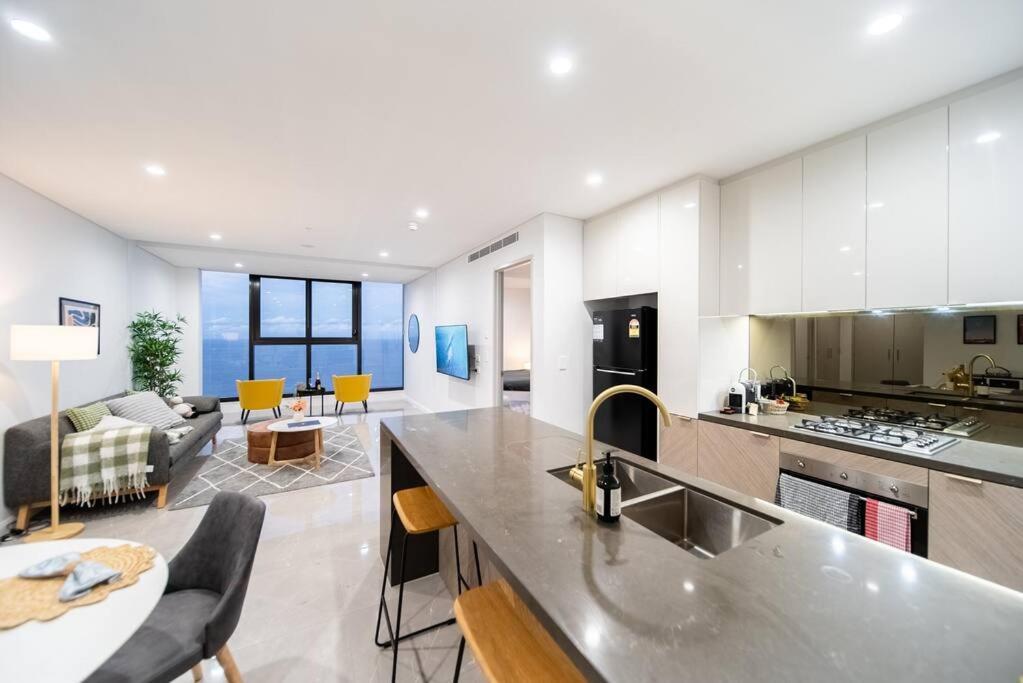 Apartment Sea Fever - Lv 65 Skyhome On Ocean Meriton *