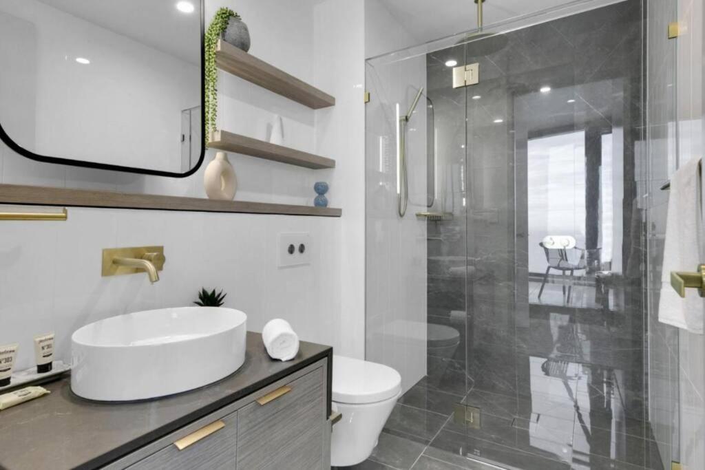 Sea Fever - Lv 65 Skyhome On Ocean Meriton Apartment