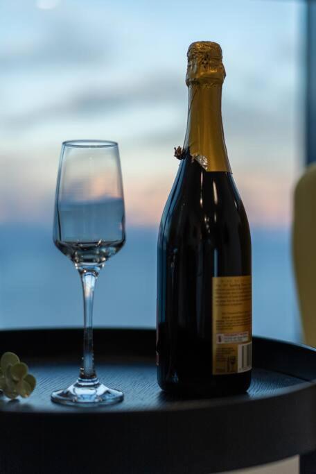Sea Fever - Lv 65 Skyhome On Ocean Meriton Apartment Gold Coast