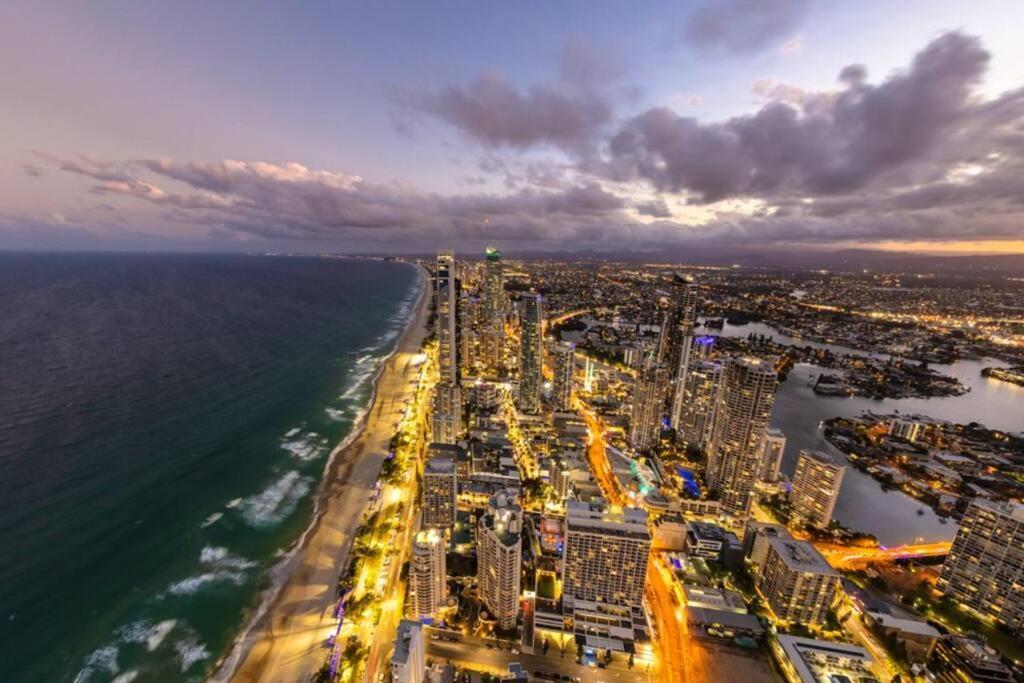 Apartment Sea Fever - Lv 65 Skyhome On Ocean Meriton *