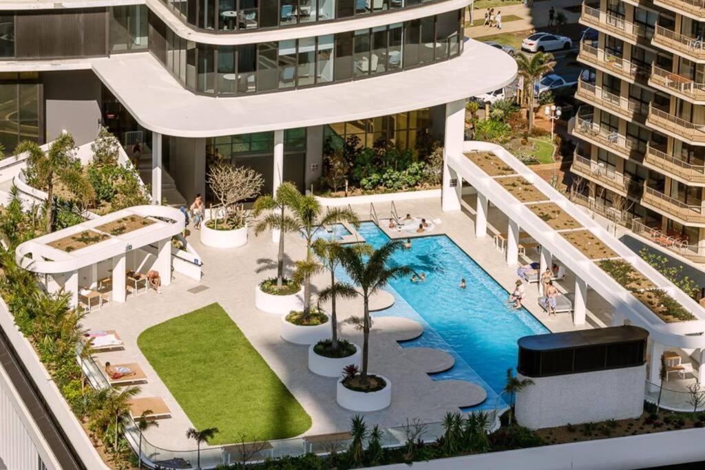 Sea Fever - Lv 65 Skyhome On Ocean Meriton Apartment Gold Coast